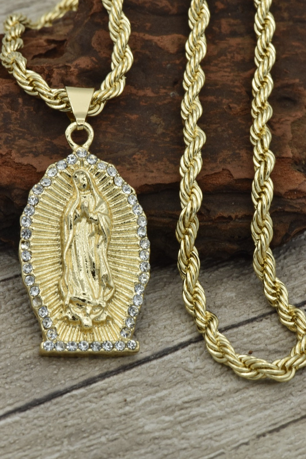 Cadena  Lazo 60 cm ( 4 mm ) + Virgen Guadalupe